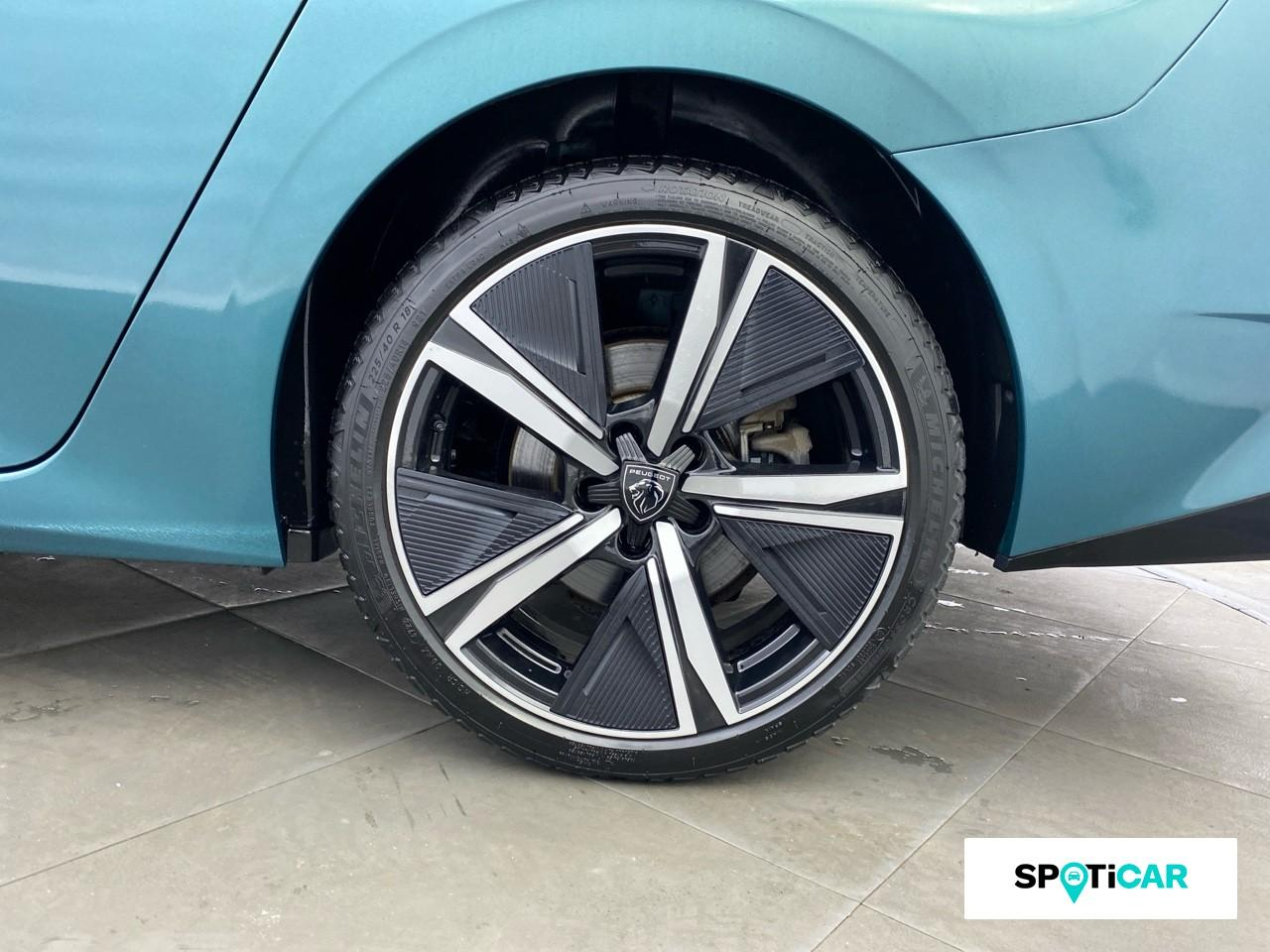 Peugeot 308 sw phev 180ch gt e-eat8 — photo 11