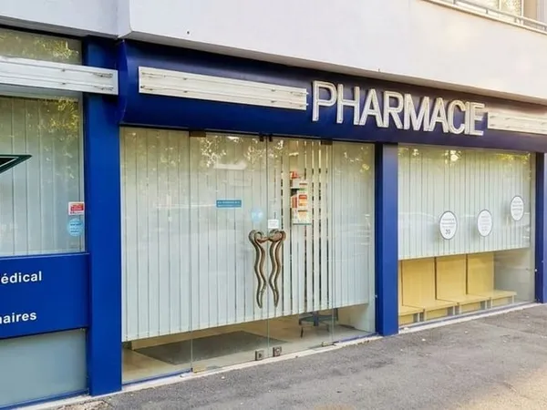 Local commercial 160 m²
