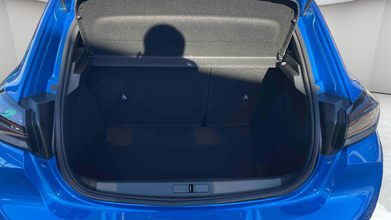 Peugeot 208 100 S&amp;S BVM6 — photo 12
