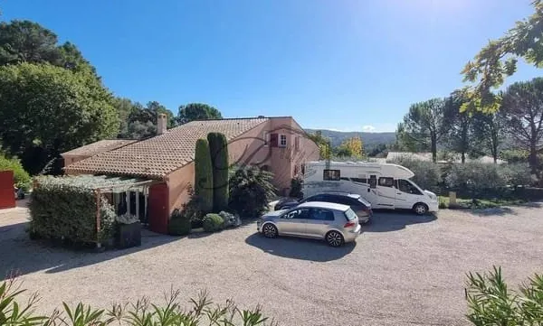Villa 8 pièces 215 m²