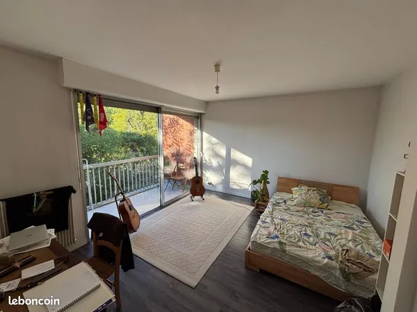 Studio 1 pièce 33 m²