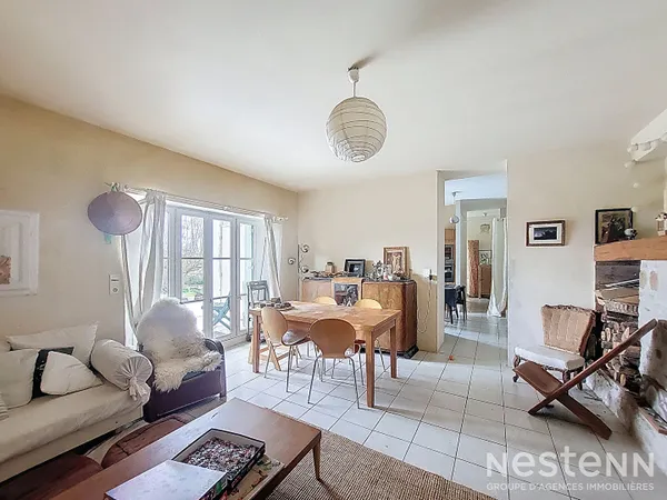 A Vendre Maison de ville de 134 m² avec terrasse et jardin au coeur de Mézin