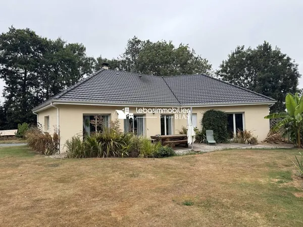 Maison de plain-pied 5 pièces 140 m²