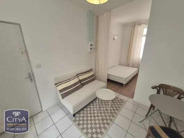 Studio meublé et rénové