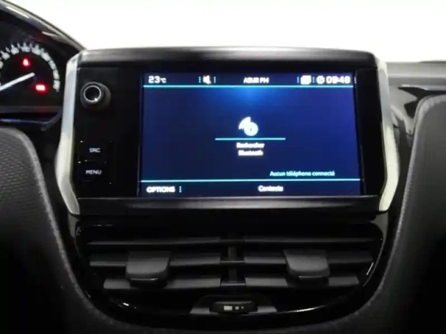 Peugeot 2008 1.2 puretech 110ch allure s&amp;s — photo 14
