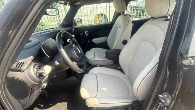 Mini Mini hatch 5 portes cooper 136 ch dkg7 — photo 4