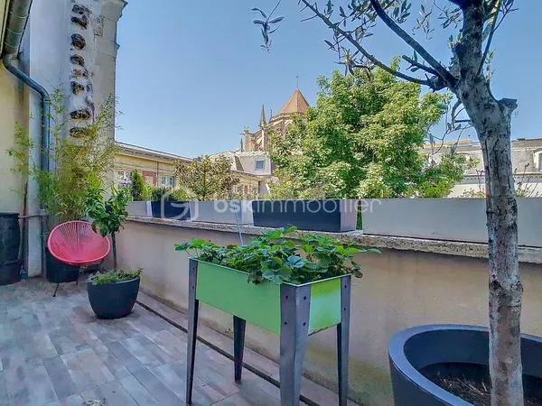 Appartement 8 pièces 162 m²