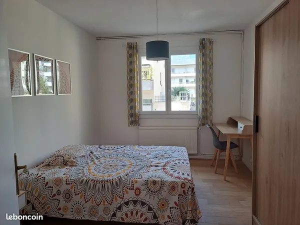 Chambre dans colocation spacieuse Genoble Foch Férrié