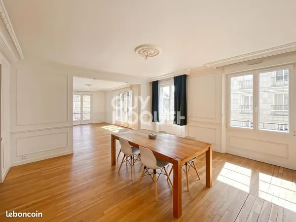 Appartement 4 pièces 144 m²