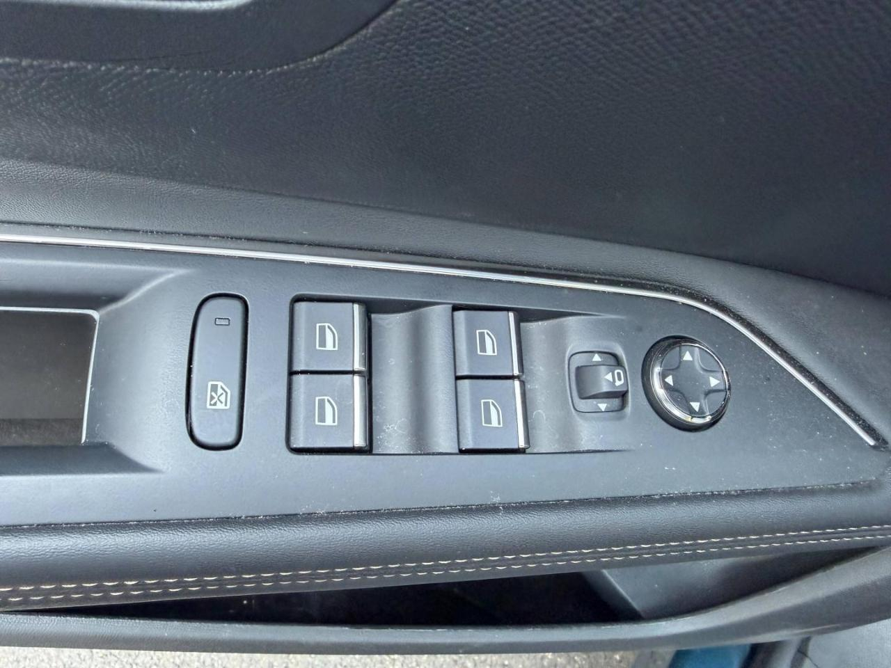 Peugeot 3008 plug-in hybrid 225ch gt e-eat8 — photo 12