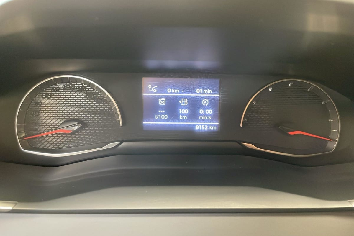 Peugeot 2008 — photo 21