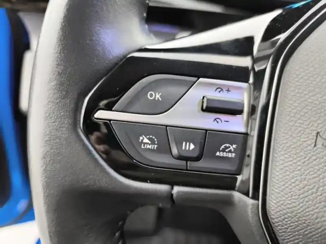 Peugeot 308 phev 180 e-eat8 allure — photo 19