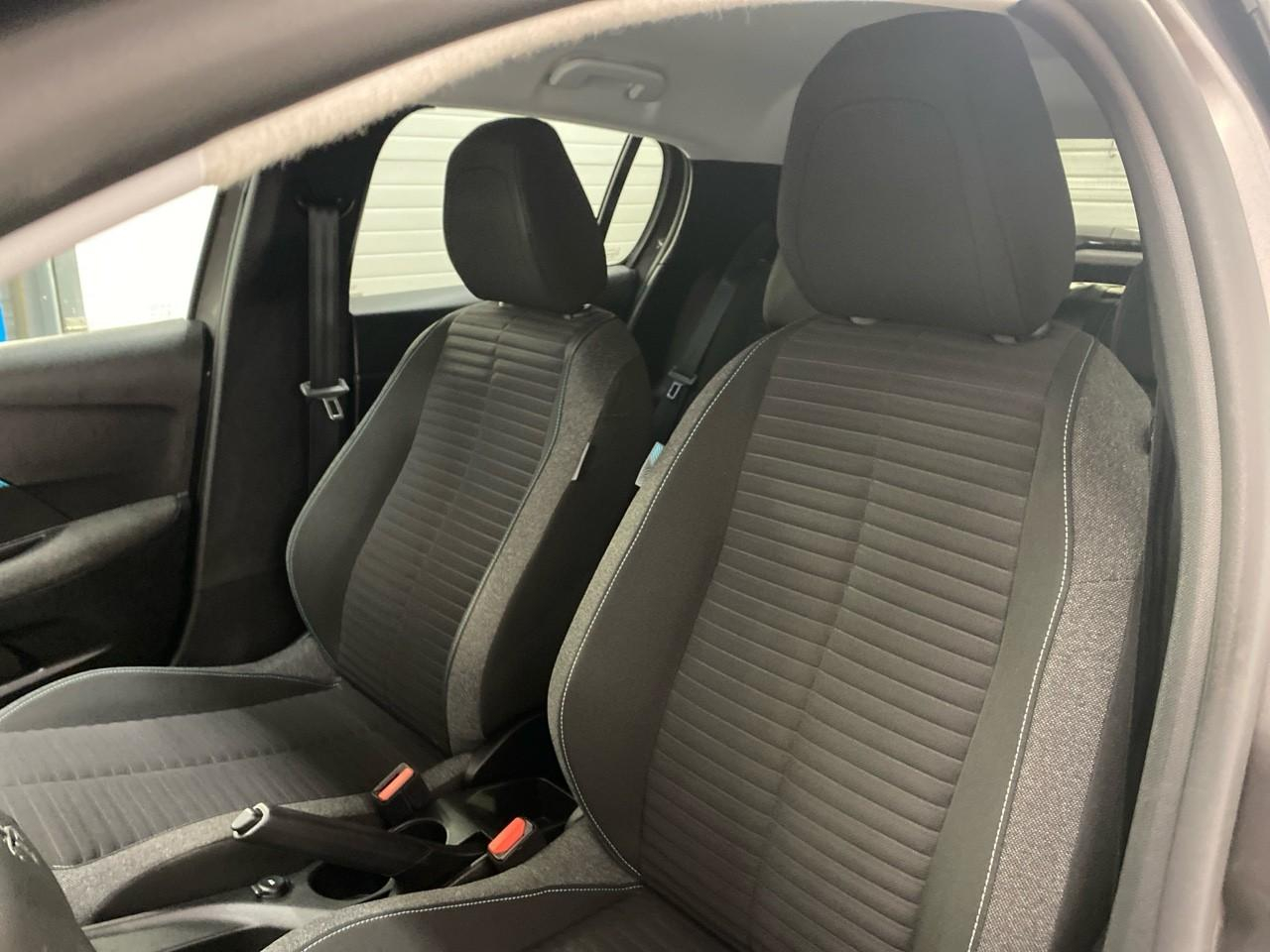 Peugeot 208 puretech 100 s&s bvm6 style — photo 10