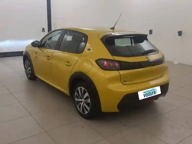 Peugeot 208 electrique 50 kwh 136ch — photo 32