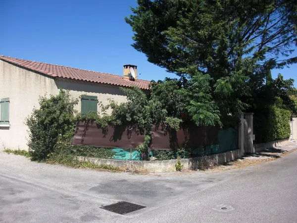 Ensemble immobilier locatif ? 4 maisons mitoyennes ? Orange