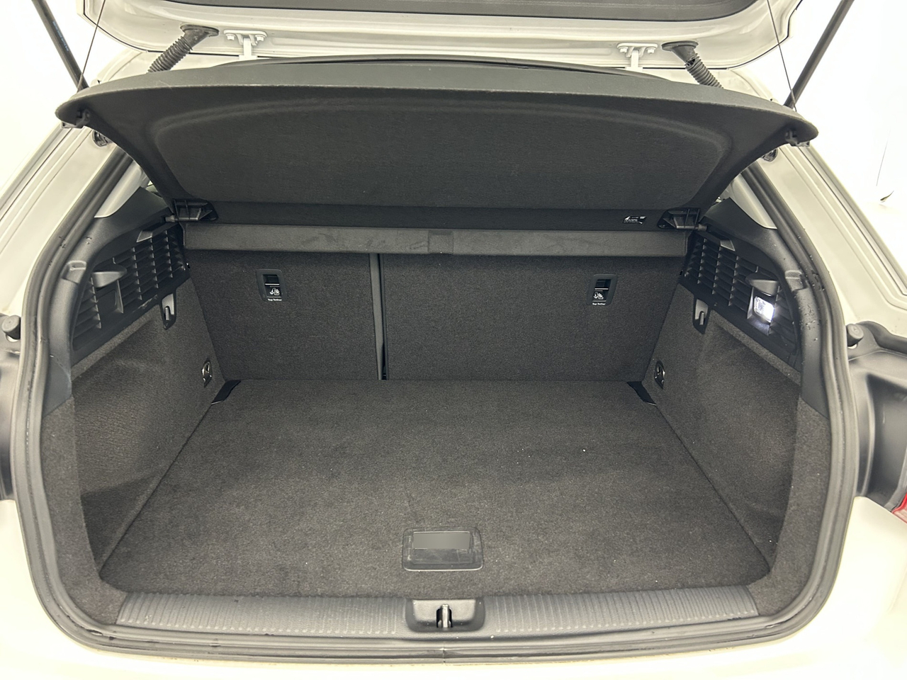 Audi Q2 — photo 18