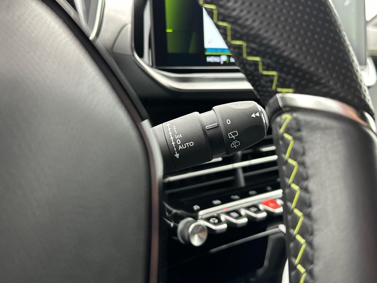 Peugeot 208 bluehdi 100 s&s bvm6 gt — photo 21