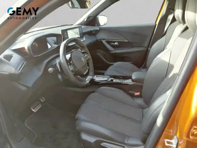 Peugeot 2008 puretech 130 s&amp;s eat8 — photo 9