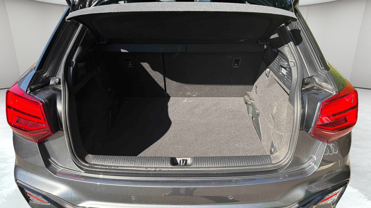 Audi Q2 35 TDI 150 S tronic 7 — photo 14