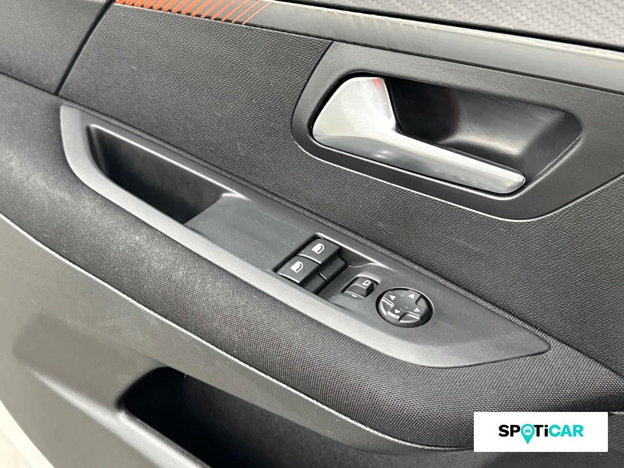 Peugeot 208 puretech 75 s&s active — photo 16