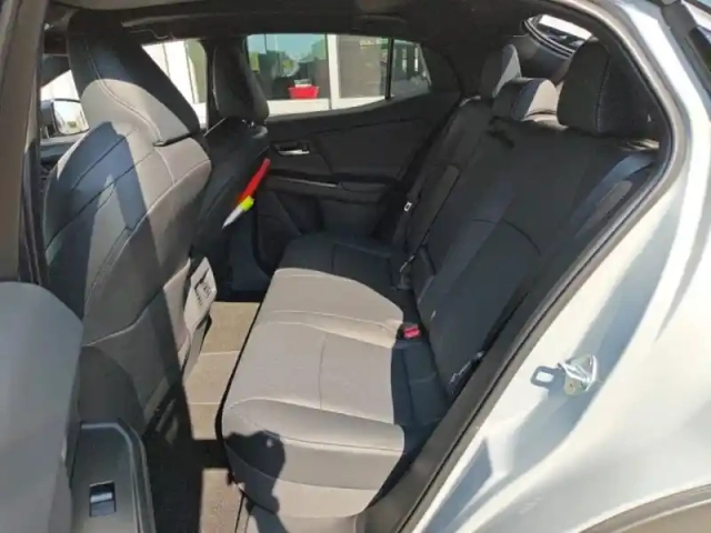 Subaru Uncharted 221ch 77kwh 2xperience fwd — photo 12