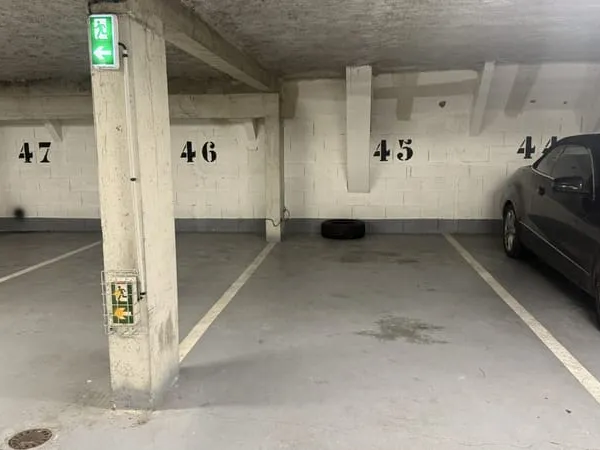 Parking dans résidence récente - Capitole