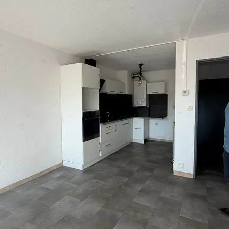 Appartement 55m2 + une terrasse grau du roi