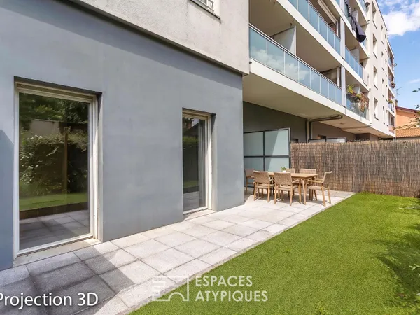 Cocon urbain en rez-de-jardin dans le 8ème