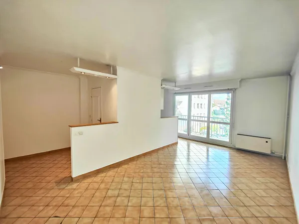 Studio de 34m² avec balcon à MELUN