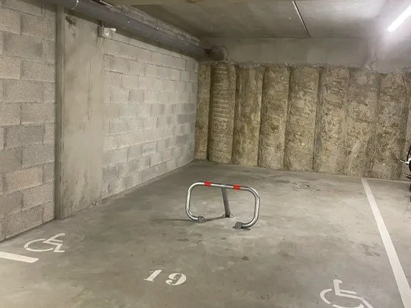 Grande place de parking