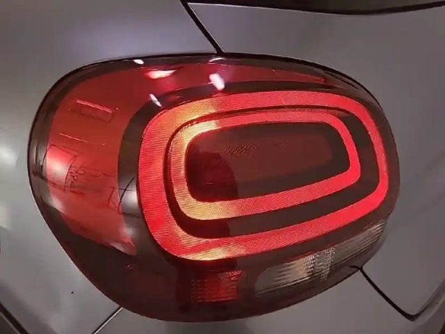 Citroën C3 bluehdi 100 s&amp;s bvm6 — photo 17