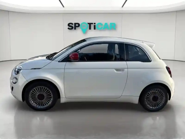 Fiat 500 e 118ch (red) my23 — photo 2