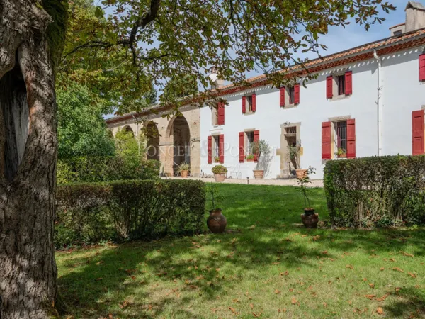 Ancien corps de ferme du XIX? siècle