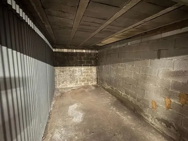 Parking 12 m²