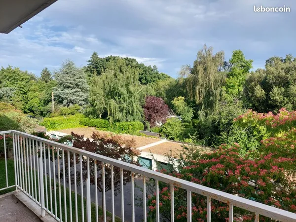 Appartement T4 - 2 chambres lumineux - large balcon