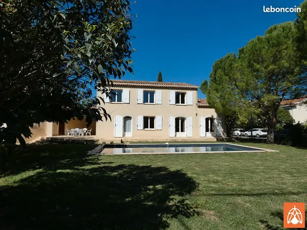 Villa 6 pièces 167 m²