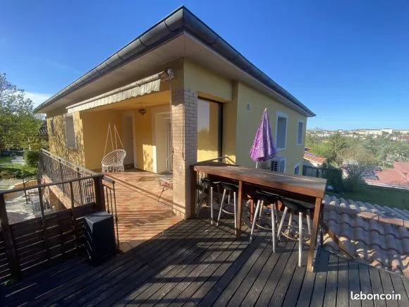 Maison 7 pièces 217 m2