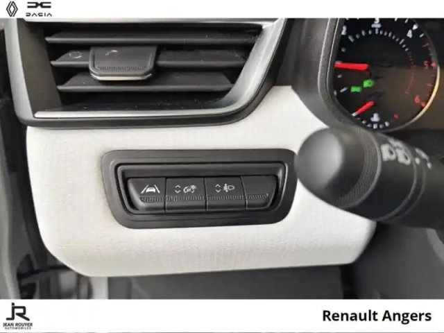 Renault Clio 1.5 blue dci 100ch evolution — photo 13