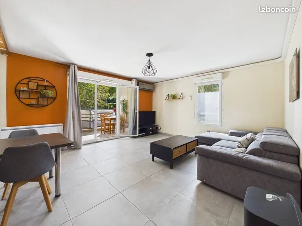 T3 67 m² avec terrasse, box et climatisation - Marseille 11e