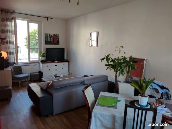 Duplex hypercentre de Tours dispo le 1/12/26