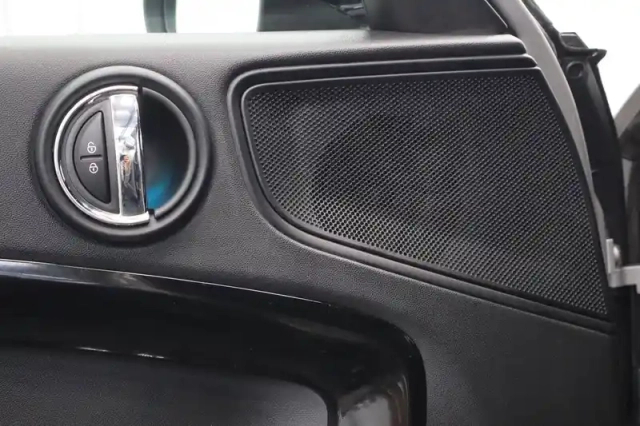 Mini Mini countryman 125 - 95 ch all4 bva6 — photo 9