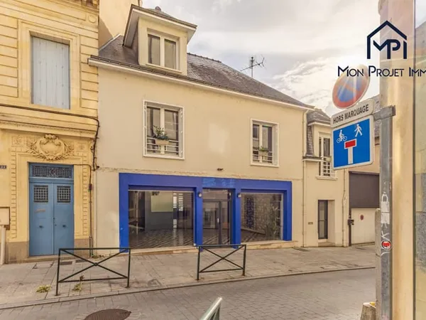 Immeuble mixte - Local commercial / Habitation