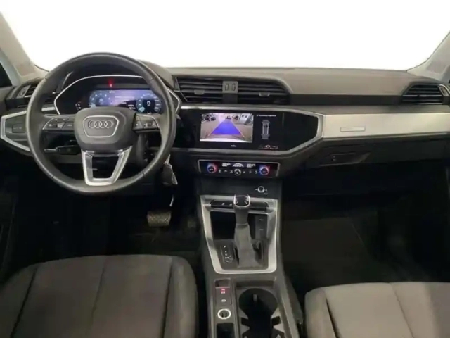 Audi Q3 35 tfsi 150 ch s tronic 7 design — photo 8