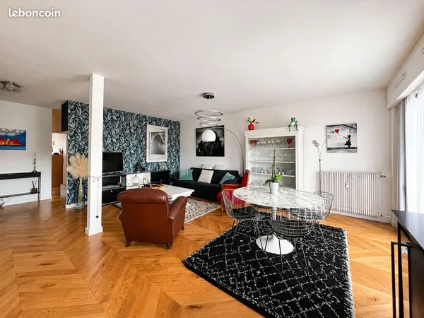 À VENDRE - Superbe 3 pièces rénové de 74 m² avec deux balcons - Calme et lumineux - Boulogne-Billanc