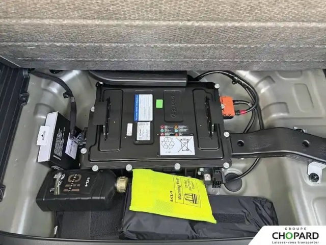 Kia Stonic 1.0 t-gdi 115 ch mhev dct7 — photo 27