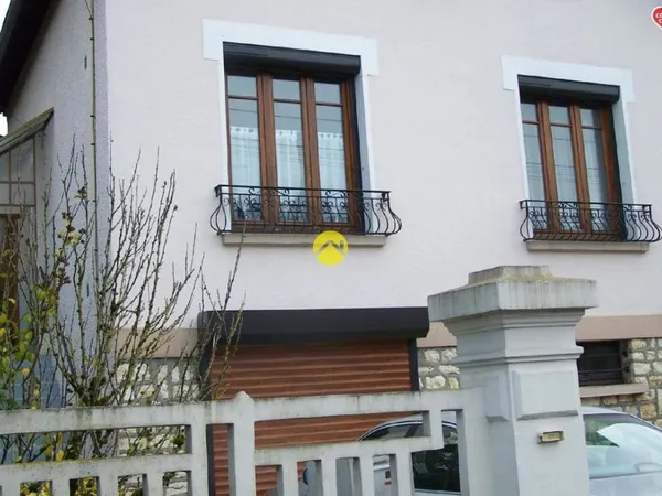 MAISON INDEPENDANTE DE CARACTERE