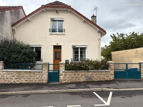 Maison de ville 111 m2 4 chambres avec jardin