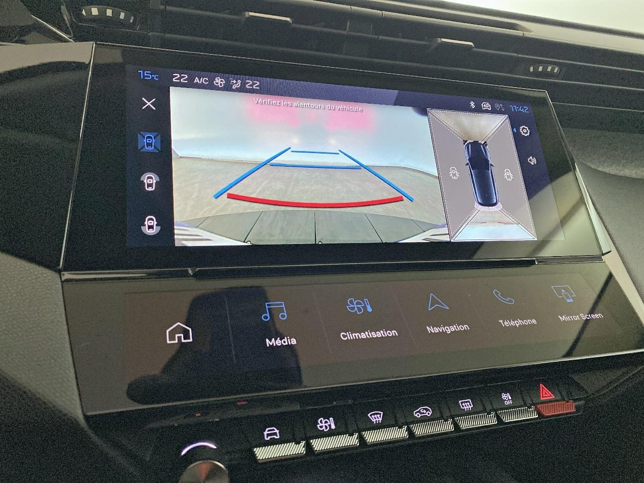Peugeot 308 hybrid 145 e-dcs6 allure — photo 17