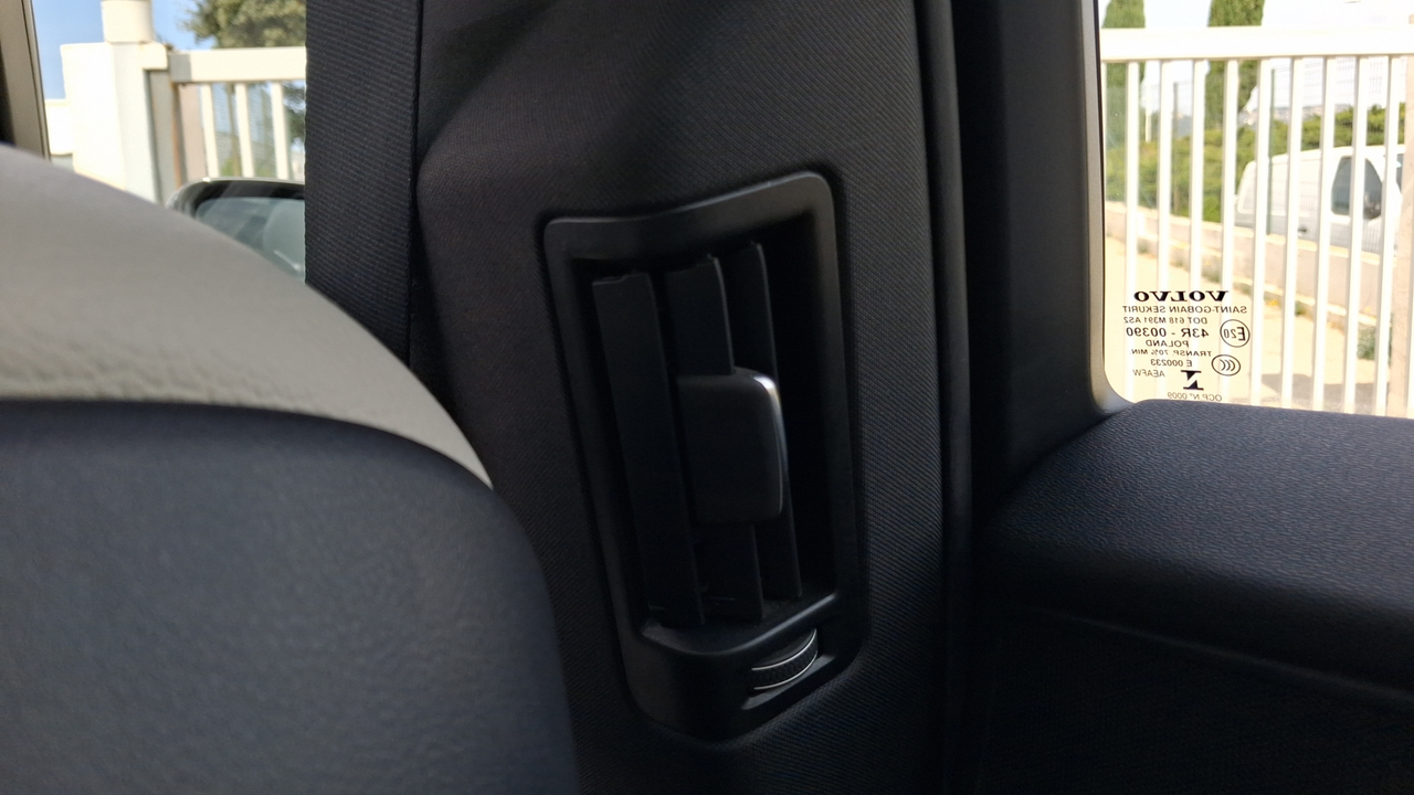 Volvo XC60 D5 AWD 235 ch Geartronic 8 — photo 49