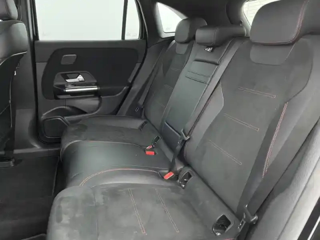 Mercedes Eqa 250 — photo 16